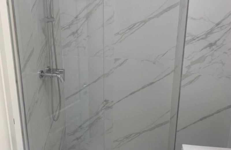 Аренда комфортных 3-комнатных апартаментов с видом на море, 75 м², Мамаия, Констанца, Румыния